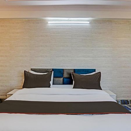 Umen Hotel Nearest Sector 66 Noida Extérieur photo