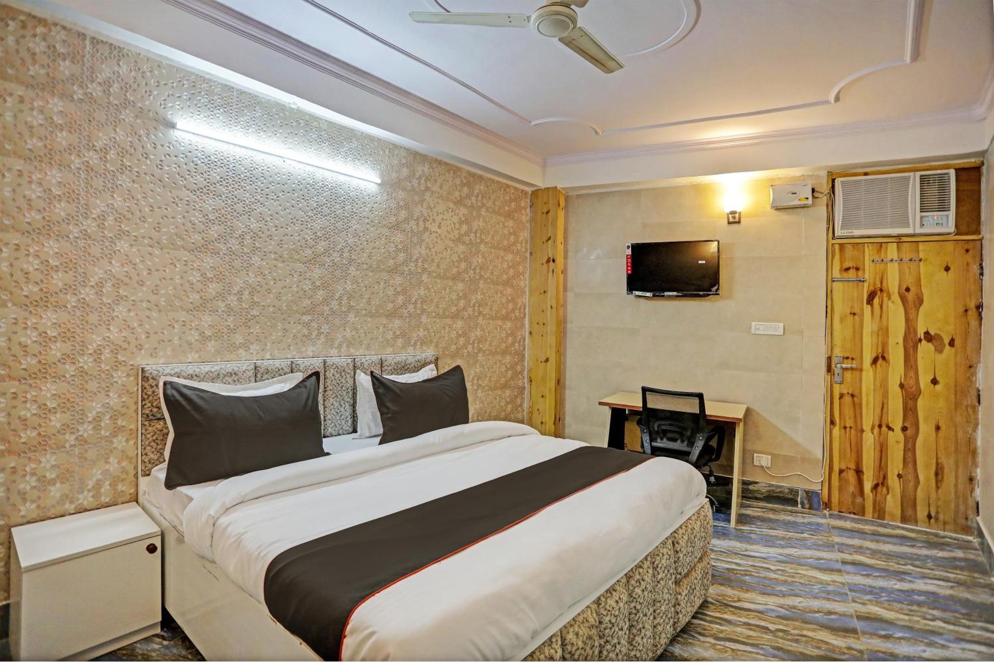 Umen Hotel Nearest Sector 66 Noida Extérieur photo