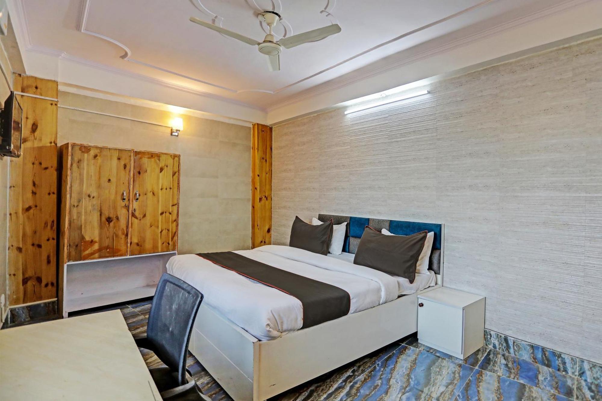 Umen Hotel Nearest Sector 66 Noida Extérieur photo