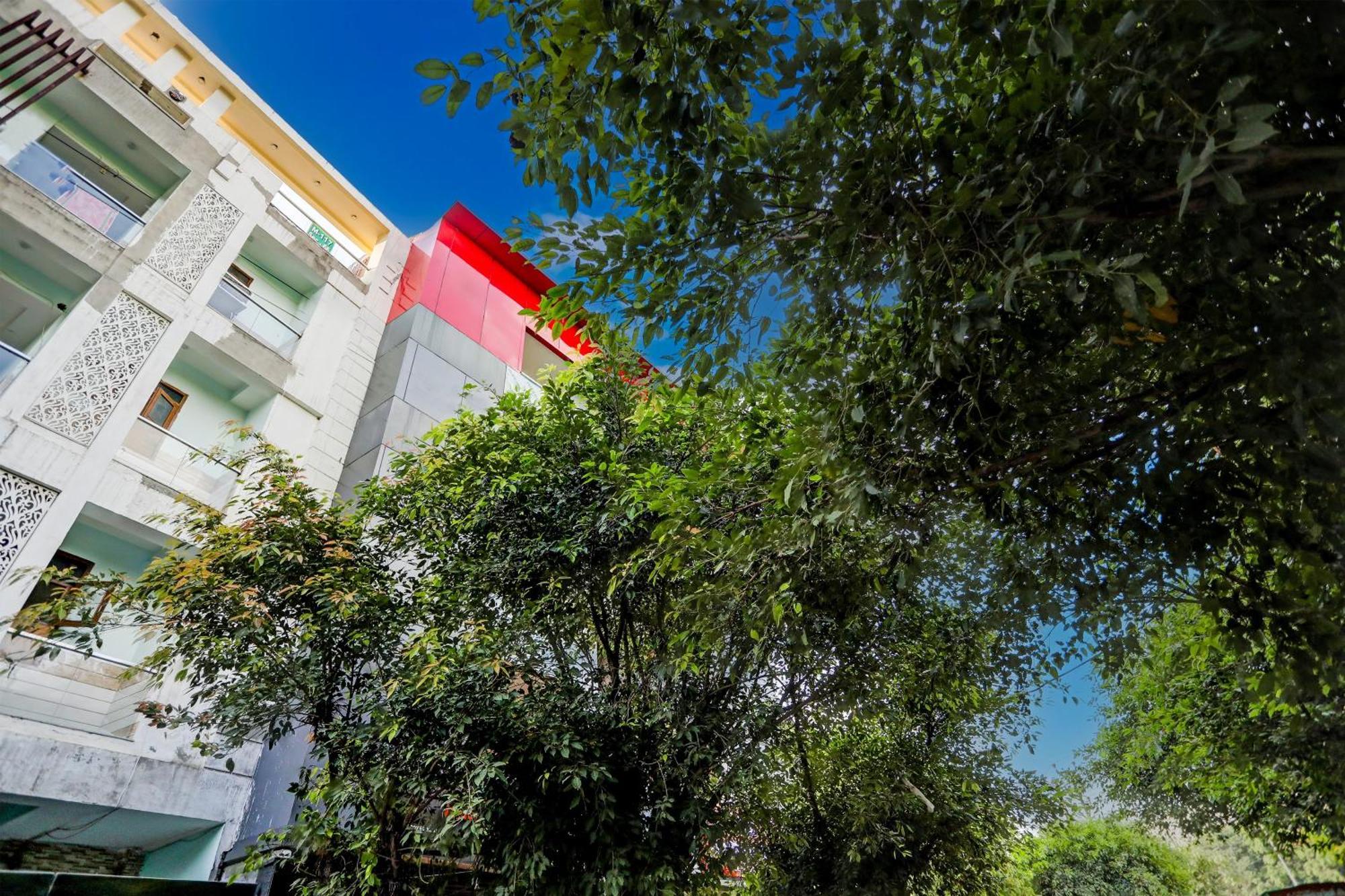 Umen Hotel Nearest Sector 66 Noida Extérieur photo