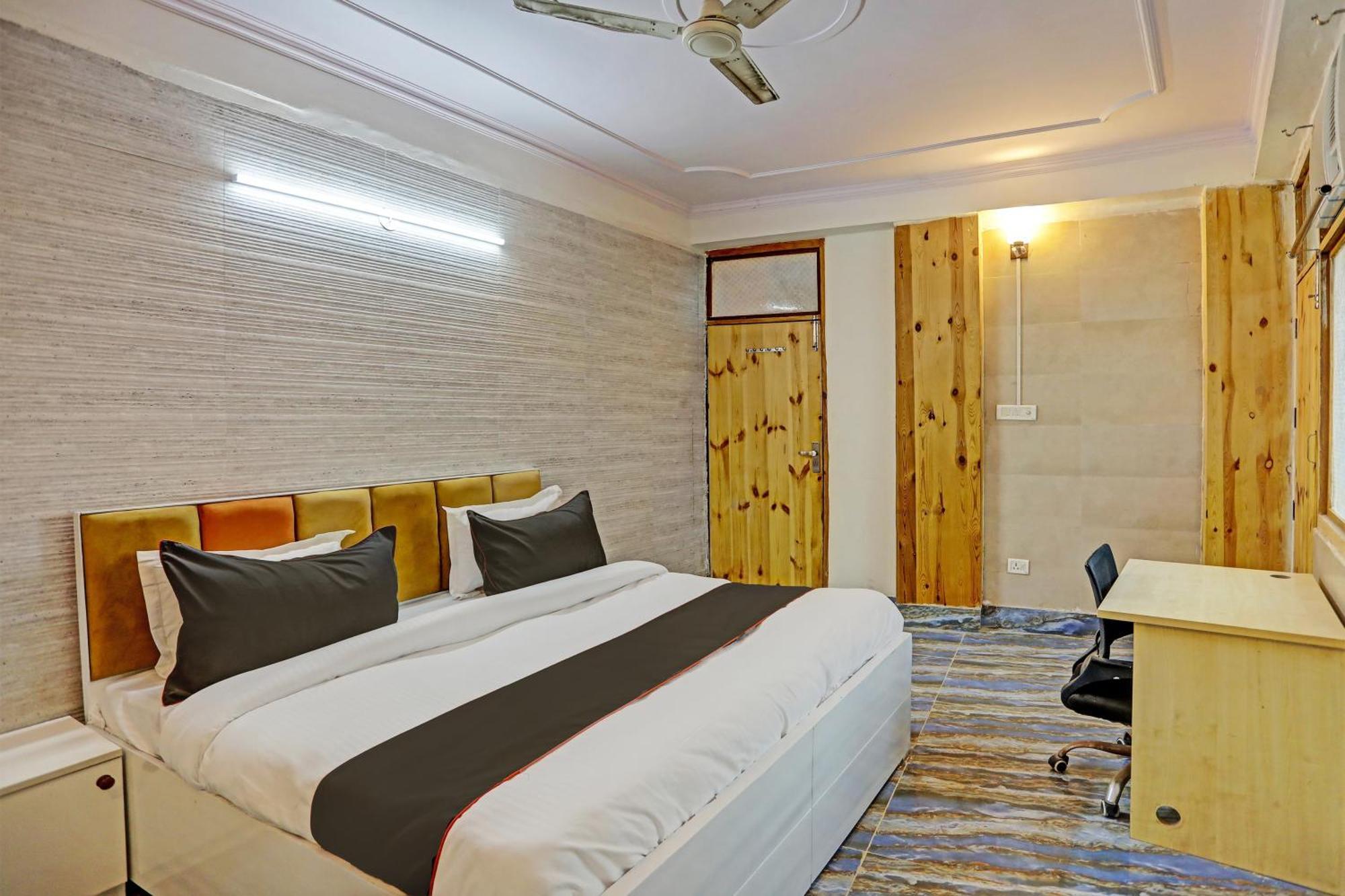 Umen Hotel Nearest Sector 66 Noida Extérieur photo