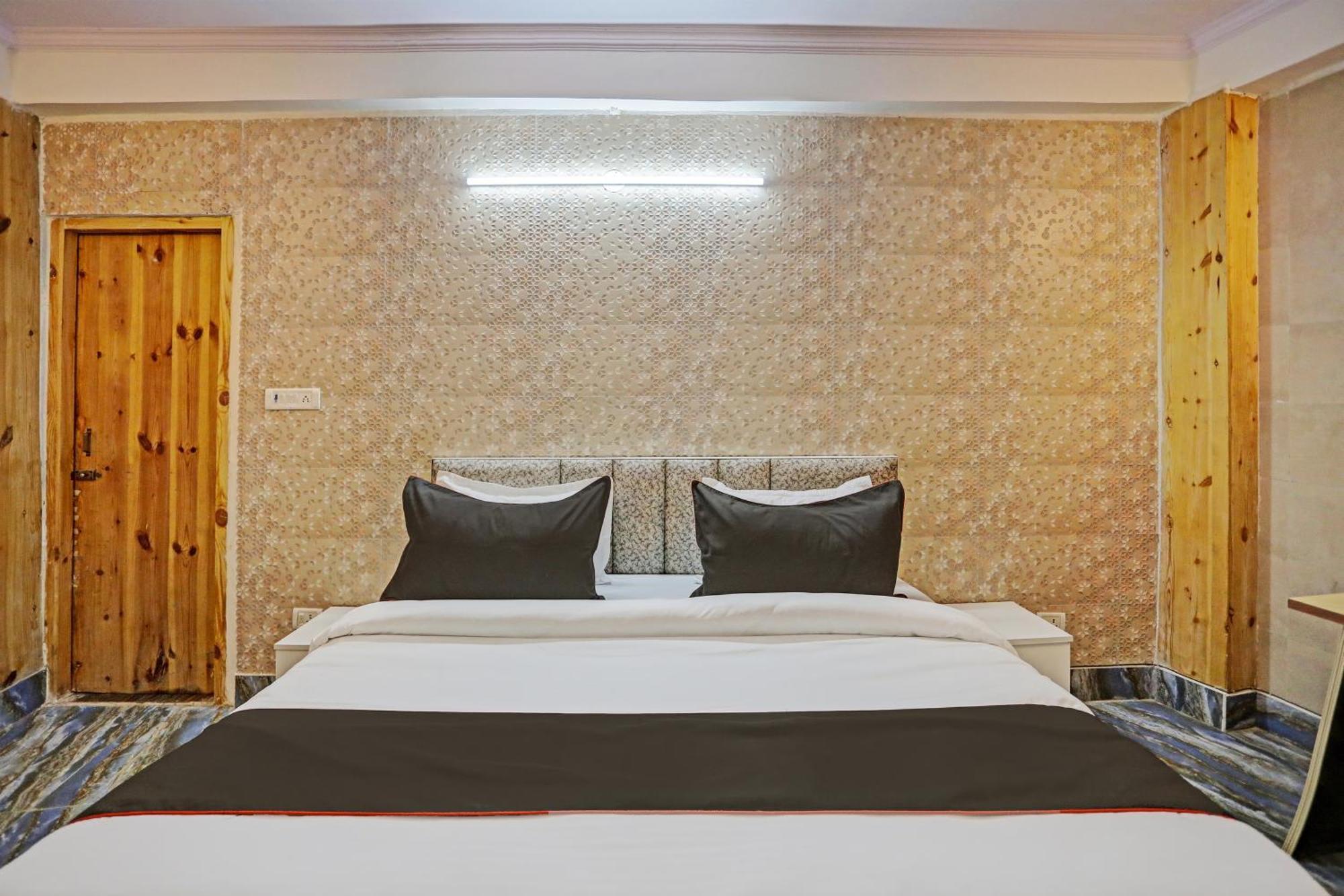 Umen Hotel Nearest Sector 66 Noida Extérieur photo