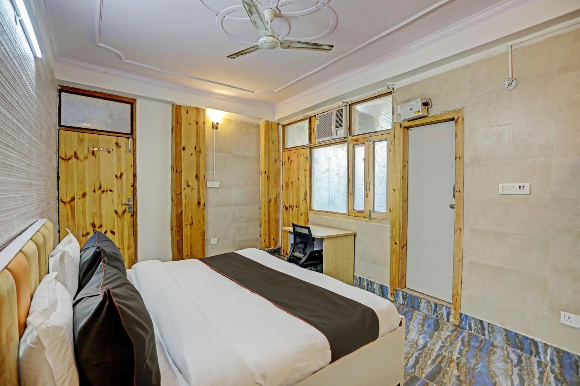 Umen Hotel Nearest Sector 66 Noida Extérieur photo