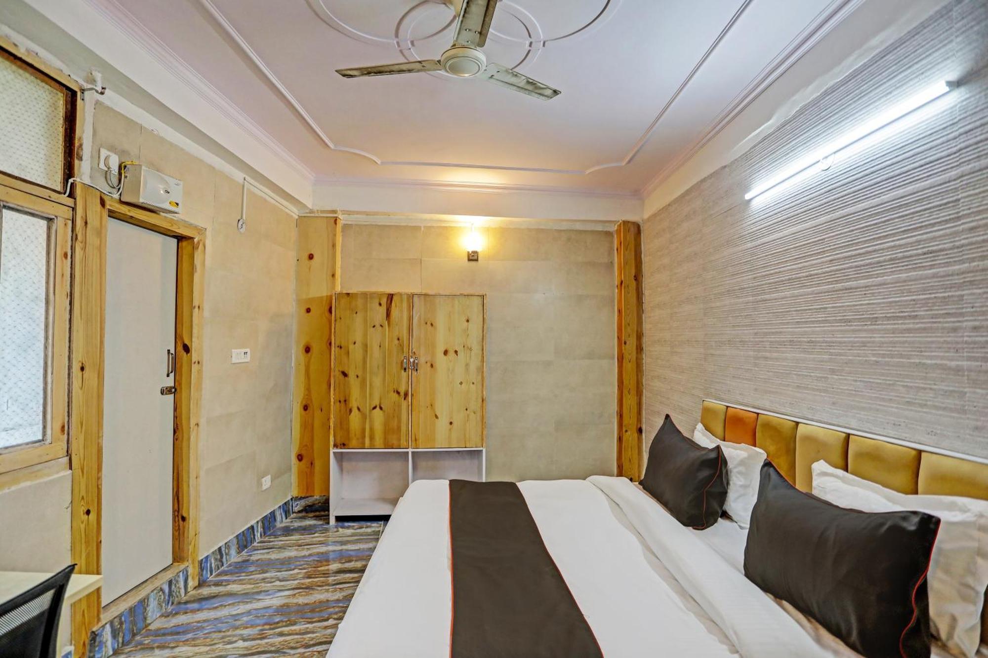 Umen Hotel Nearest Sector 66 Noida Extérieur photo